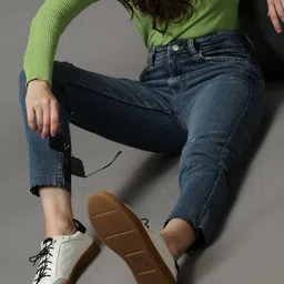 SHOWOFF Women Blue Slim Fit Mildly Distressed Light Fade Stretchable Jeans-image-69