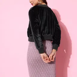 ANVI Be Yourself Colourblocked Stand Collar Reversible Velvet Crop Bomber Jacket image 3