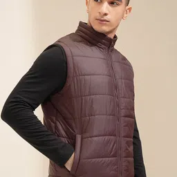 HIGHLANDER Men Colourblocked Crop Puffer Jacket image 5