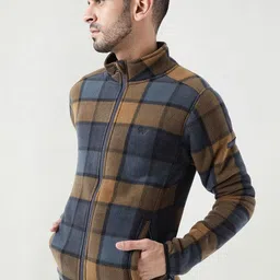 Wildcraft Men Colourblocked Lightweight Quilted Jacket image 3