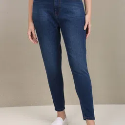 U.S. Polo Assn. Women High-Rise Light Fade Stretchable Jeans-image-12