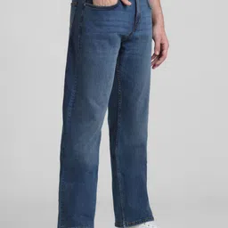 Jack & Jones Men Mid-Rise Bootcut Light Fade Stretchable Jeans image 5