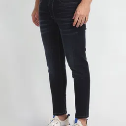 Flying Machine Men Mid-Rise Tapered Fit Light Fade Cropped Jeans image 3