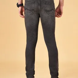 SF JEANS by Pantaloons Men Skinny Fit Clean Look Light Fade Stretchable Jeans image 4