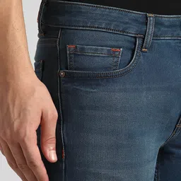 SIMON CARTER LONDON Men Slim Fit Mid-Rise Heavy Fade Stretchable Jeans image 2