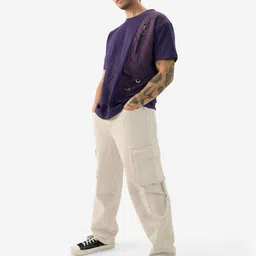 The Souled Store Men Cotton Relaxed Fit Low Distress Stretchable Cargo Styles Jeans image 4