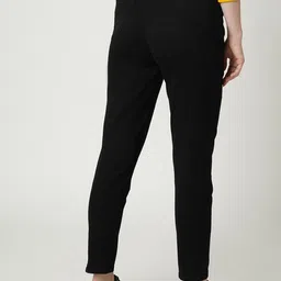 Kraus Jeans Women Slim Fit High-Rise Clean Look Stretchable Jeans image 4