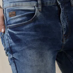 WROGN Men Slim Fit Heavy Fade Cotton Jeans image 3