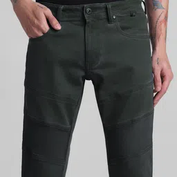 Jack & Jones Men Relaxed Fit Low-Rise Stretchable Jeans image 5