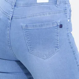 FCK-3 Women Hottie High-Rise Clean Look Stretchable Jeans image 3