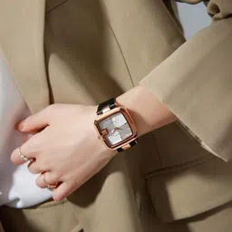 giordano Square Dial Watch for Women with Leather Strap and Premium Quartz Movement image 2