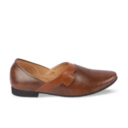 FAUSTO Men Textured Lightweight Mojaris image 4