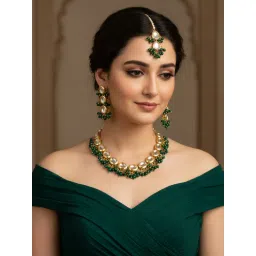 LUCKY JEWELLERY 18k Gold Plating Green Kundan Necklace with Pair of Earrings and Mang Tikka image 1