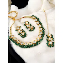 LUCKY JEWELLERY 18k Gold Plating Green Kundan Necklace with Pair of Earrings and Mang Tikka image 4