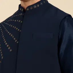 TheEthnic.Co Ethnic Motifs Embroidered Kurta & Pyjamas With Nehru jacket image 2