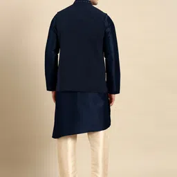 TheEthnic.Co Ethnic Motifs Embroidered Kurta & Pyjamas With Nehru jacket image 4