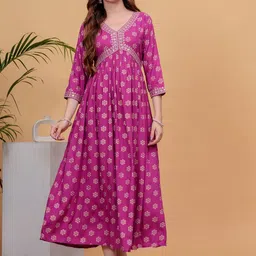 NEW4U Floral Printed Sequinned Empire Midi Ethnic Dress-picture-27