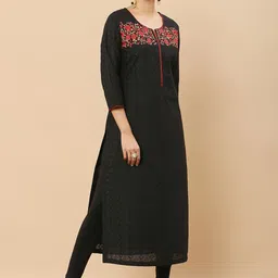 Soch Women Black Geometric Embroidered Thread Work Kurta-image-27