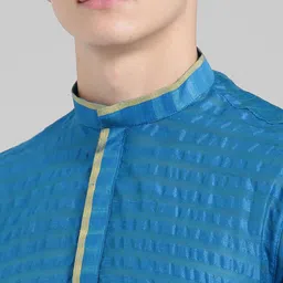 KISAH Self Design Mandarin Collar Kurta image 3