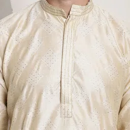 SOJANYA Men Golden Ethnic Motifs Kurta image 2