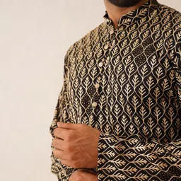 SOJANYA Embroidered Mandarin Collar Long Sleeves Cotton Straight Kurta image 4