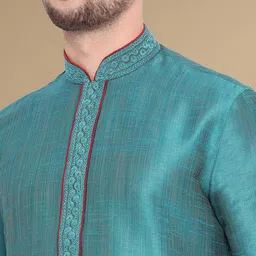 here&now x sanwara Sanwara Mandarin Collar Thread Work Kurta image 5