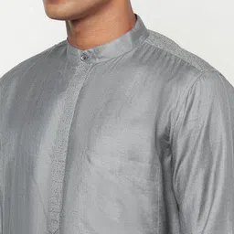 Fabindia Men Grey & high rise Striped Thread Work Kurta image 2