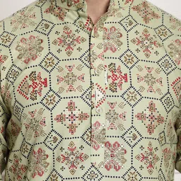 SOJANYA Men Green & White Ethnic Motifs Printed  Cotton Linen Kurta image 2