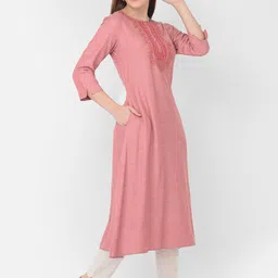 Span Women Pink Yoke Design Thread Work Anarkali Kurta image 3