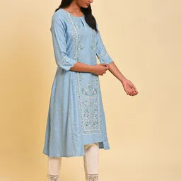 W Floral Printed Keyhole Neck A-Line Kurta image 3