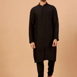 HILO DESIGN Mandarin Collar Silk Straight Kurta image 3
