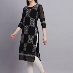 VAIRAGEE Geometric Printed Sequinned Georgette Kurta image 4