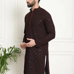 SOJANYA Geometric Embroidered Sequinned Pure Cotton Kurta image 4