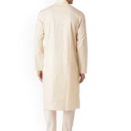 ZOIS Men Thread Work Kurta image 4