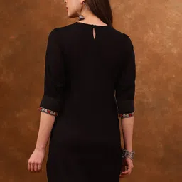 Anouk Floral Yoke Design Thread Work Straight Kurta image 4