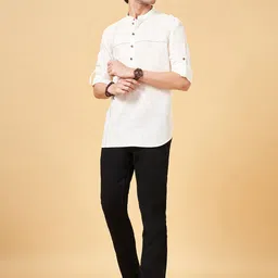 indus route by Pantaloons Men Mandarin Collar Roll Up Sleeves Kurta image 5