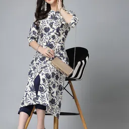 Stylum Women Printed Keyhole Neck Kurta image 4