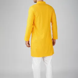 Vastraa Fusion Men Yoke Design Thread Work Kurta image 2