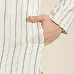 SOJANYA Men Cream-Coloured & Blue Pure Cotton Striped Kurta image 3