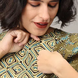 The Mom Store Ethnic Motifs Printed Mandarin Collar Maternity A-Line Kurti image 4