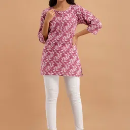 FERANOID Ethnic Motifs Printed Pure Cotton Kurti image 2