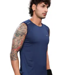 z zagros Men Logo Print Round-Neck Vest image 2
