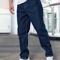 hivora Men Lightly Washed Slim Fit Jeans image 2