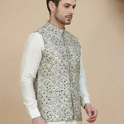 jompers Men Nehru Jacket image 2