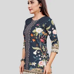 sareeswarg Floral Kurti image 2