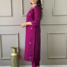 svaraa Women Embroidered Straight Kurta Suit Set image 2
