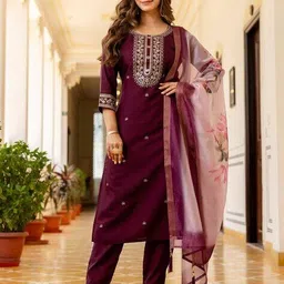 svaraa Women Embroidered Straight Kurta Suit Set image 2