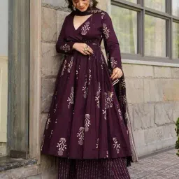 svaraa Women Floral Print Anarkali Kurta Set image 2
