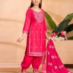 aarika girls ethnic Girls Embroidery Kurta with Bottomwear image 2