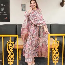 svaraa Women Floral Print Flared Kurta Suit Set image 2